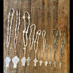 Painted wooden rustic be rosary with clay cross